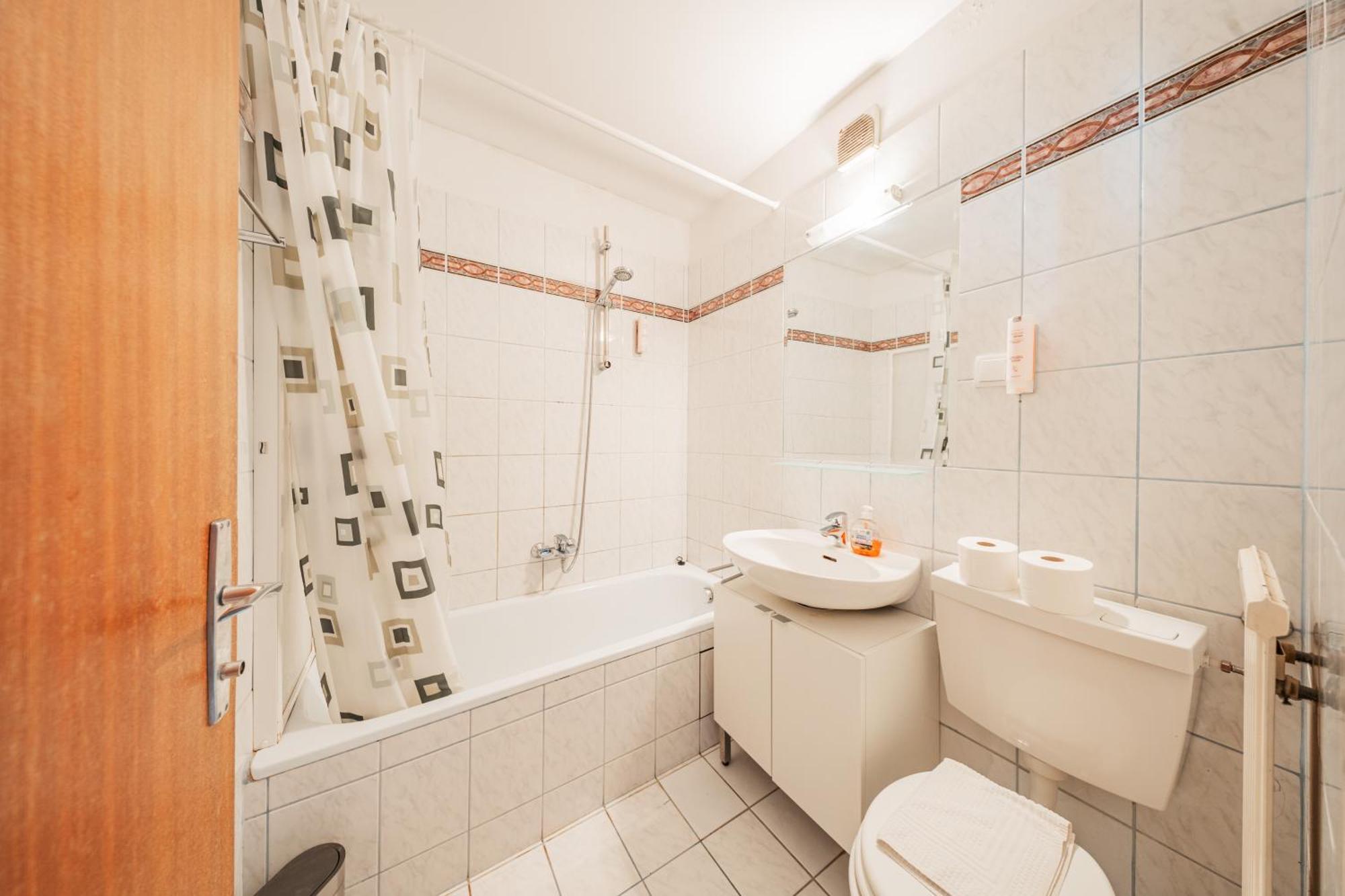Studio Next To Karlsplatz/Karlskirche Διαμέρισμα Βιέννη Εξωτερικό φωτογραφία